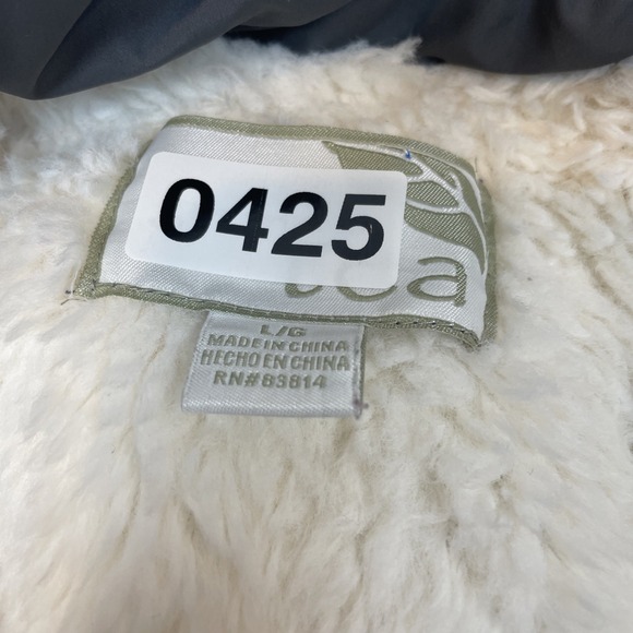 Green Tea Women's Puffer Vest Gray Faux Fur Hood Sherpa Lined Zip Snap Closure - Picture 9 of 9